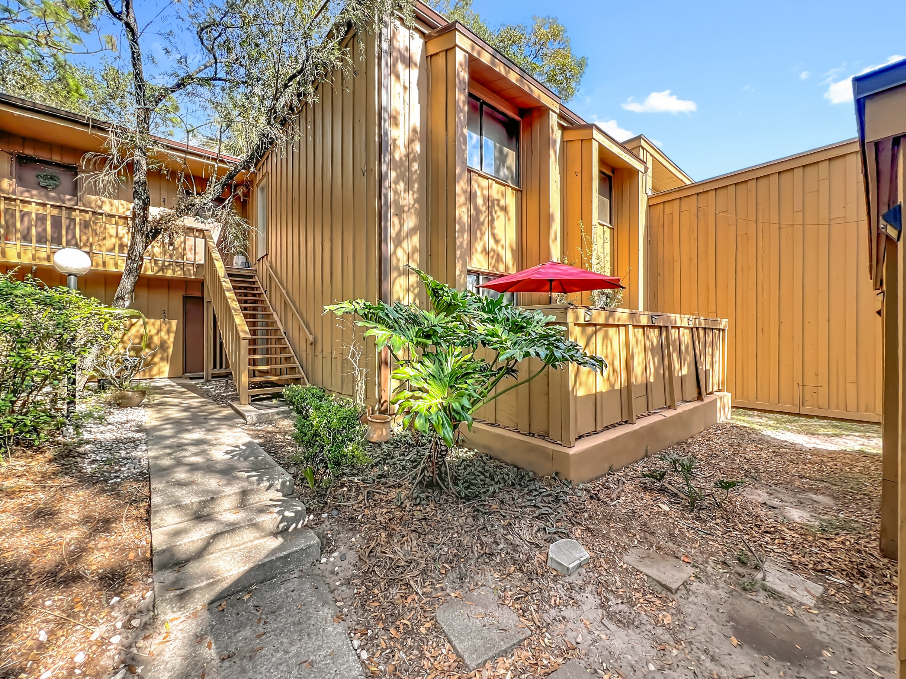 233 Crown Oaks Way - 1