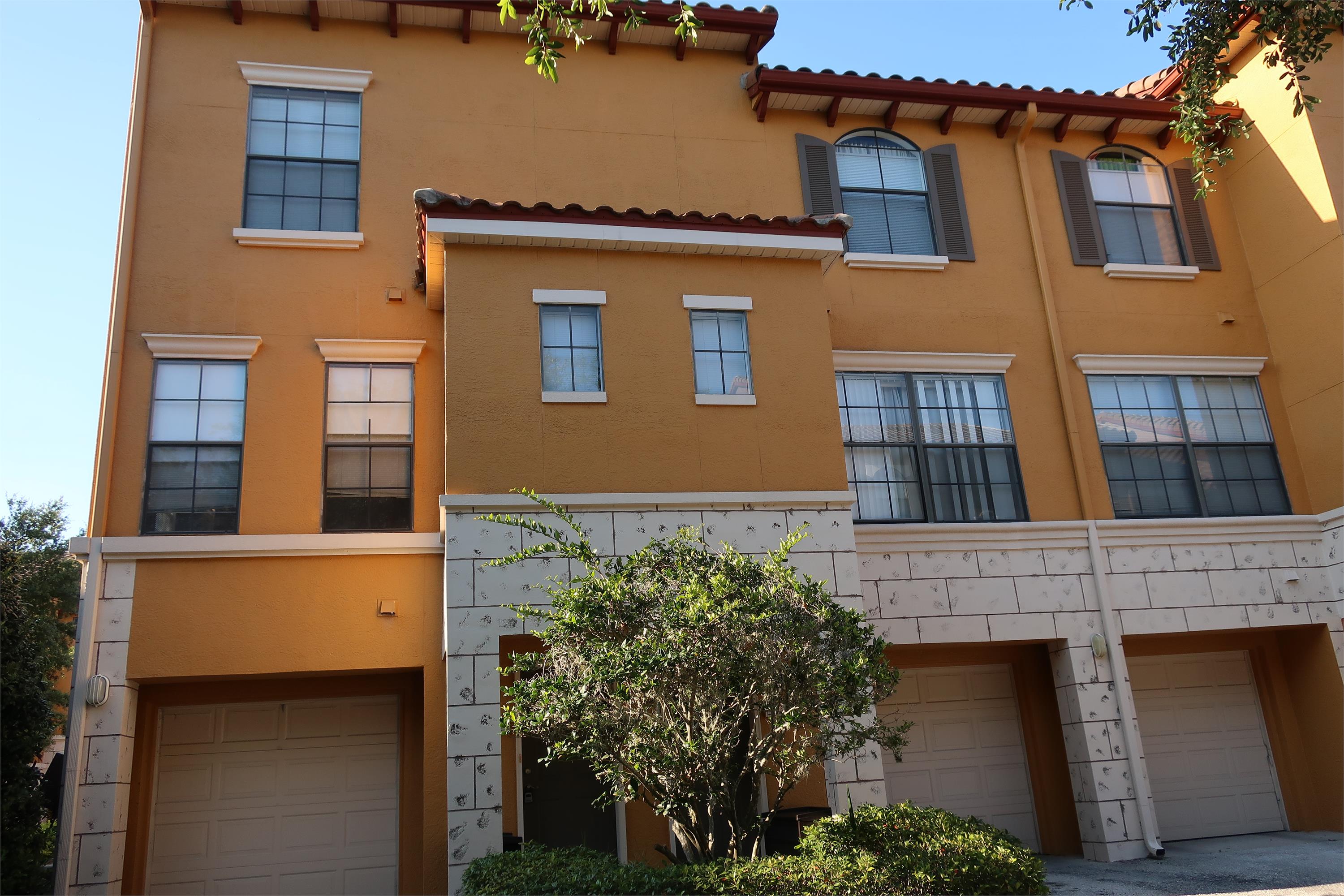 6131 Metrowest Boulevard - 101